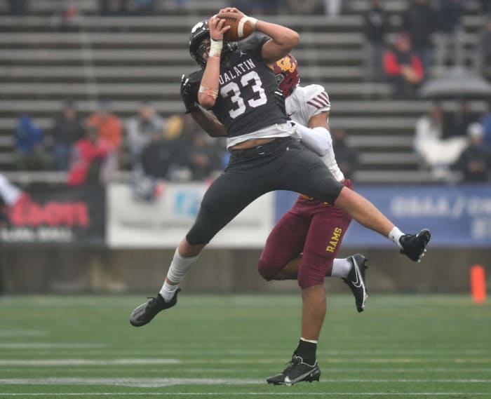 Central-Catholic.Tualatin.6A-football-final.Taylor-Balkom.45